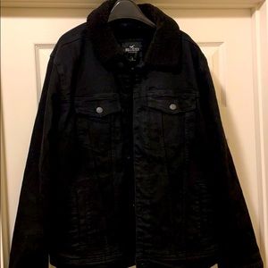 Hollister Men’s Sherpa lined denim jacket